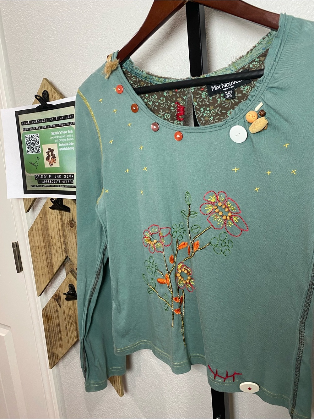 Mix Nouveau Sage Green Floral Embroidered Long-Sleeve Tee M - Picture 4 of 5